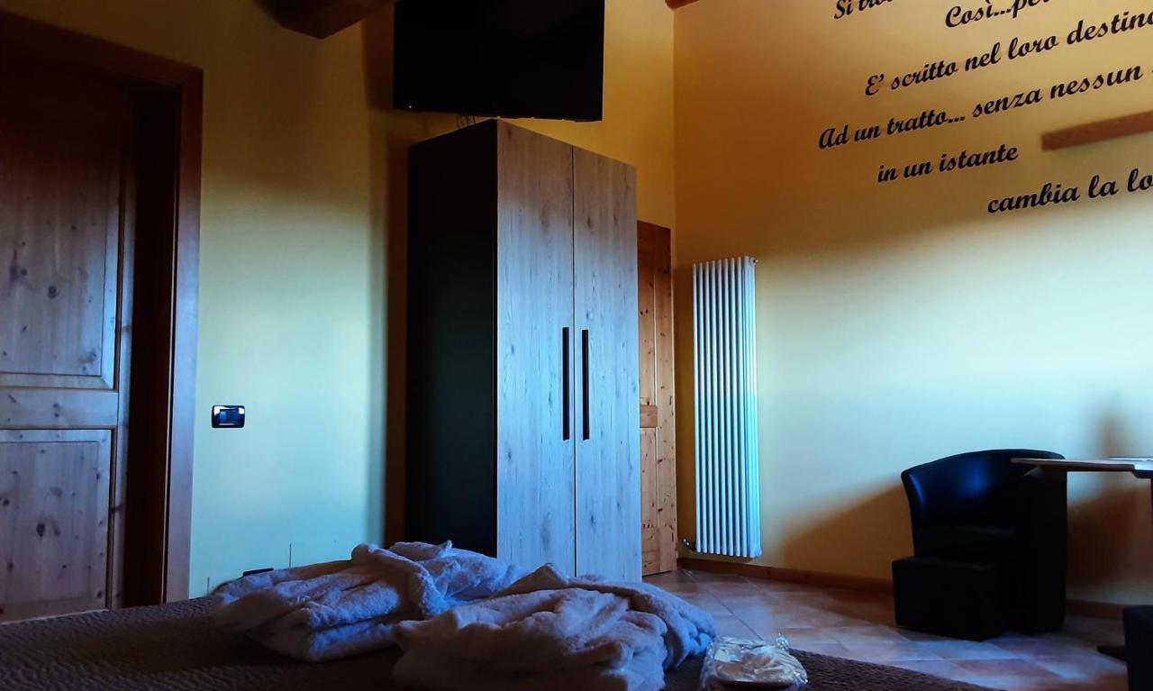 Chalet Chapeau Rar Castel Condino 외부 사진