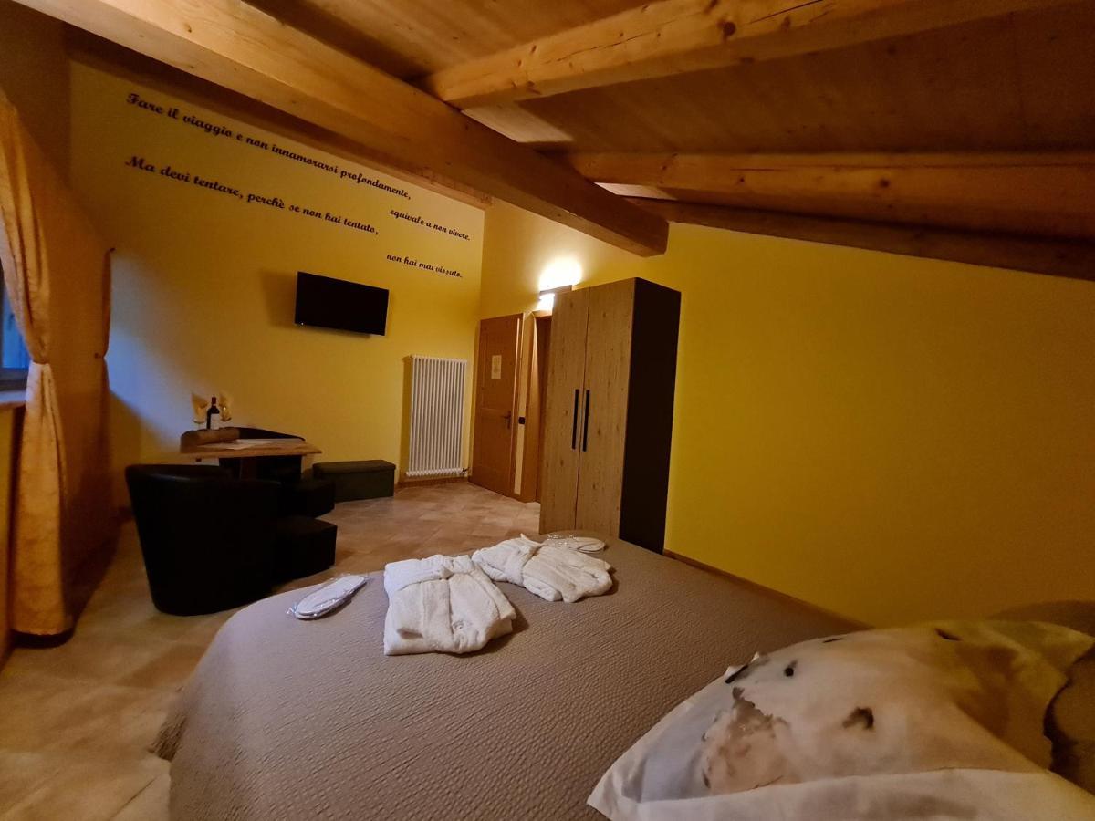 Chalet Chapeau Rar Castel Condino 외부 사진
